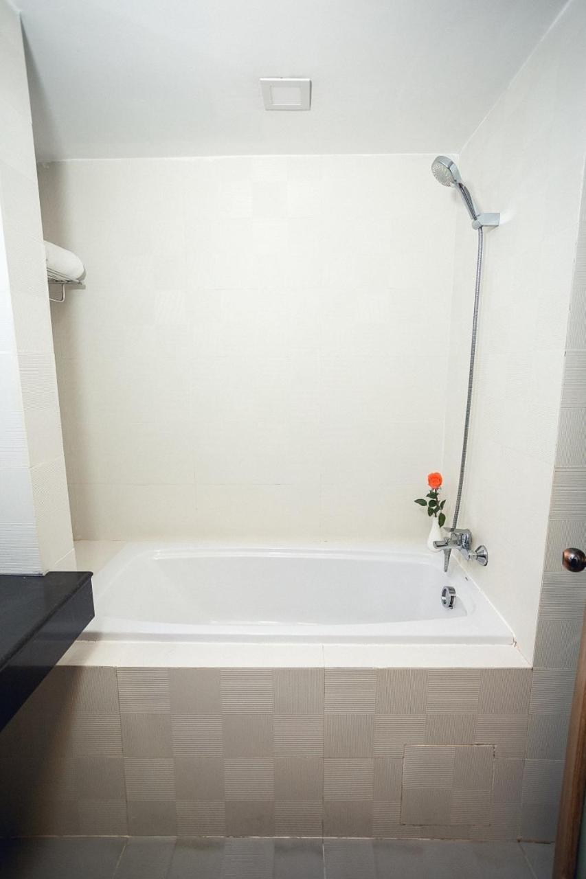 Elegant Hotel Pyi Thar Yar Yangon Dış mekan fotoğraf