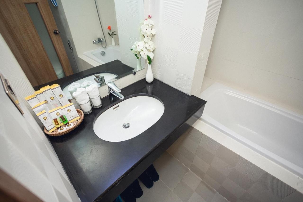 Elegant Hotel Pyi Thar Yar Yangon Dış mekan fotoğraf