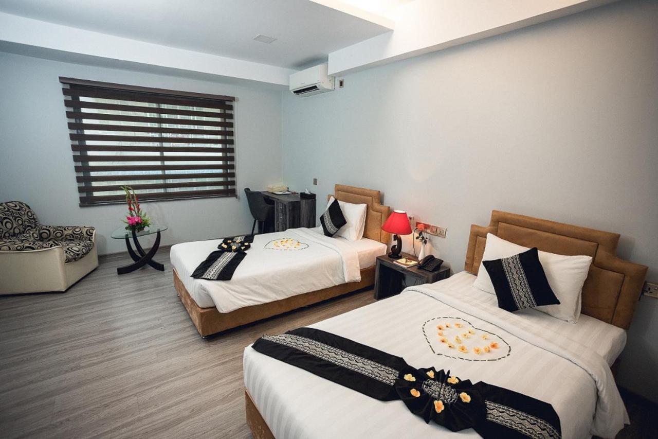 Elegant Hotel Pyi Thar Yar Yangon Dış mekan fotoğraf